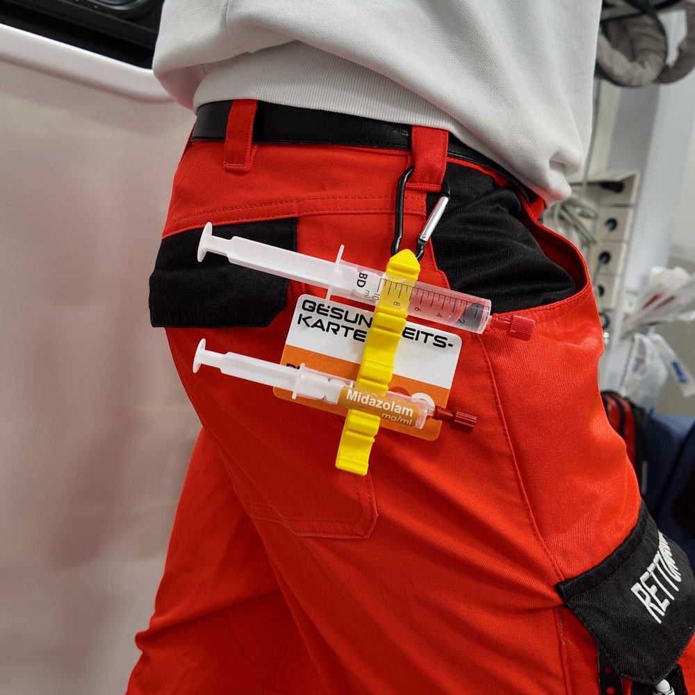 Neu: Die PROTEX-ON Spritzenhalter SLIM, PRO & ULTRA — drei Varianten für den Rettungsdienst